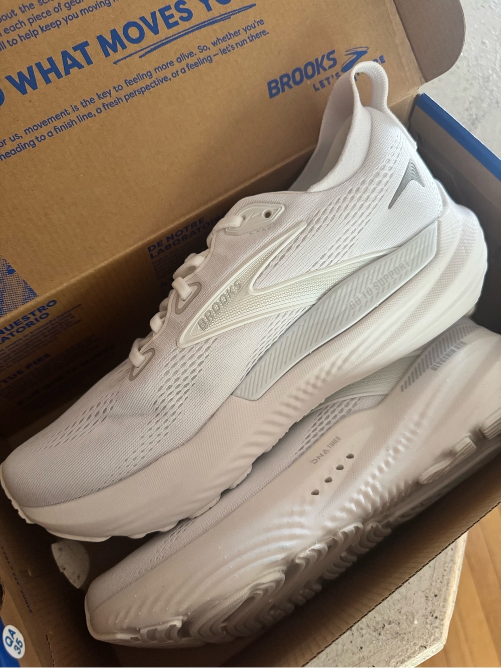 Brooks White Women’s Glycerin GTS Supportive Running Shoes - Picture 3 of 4